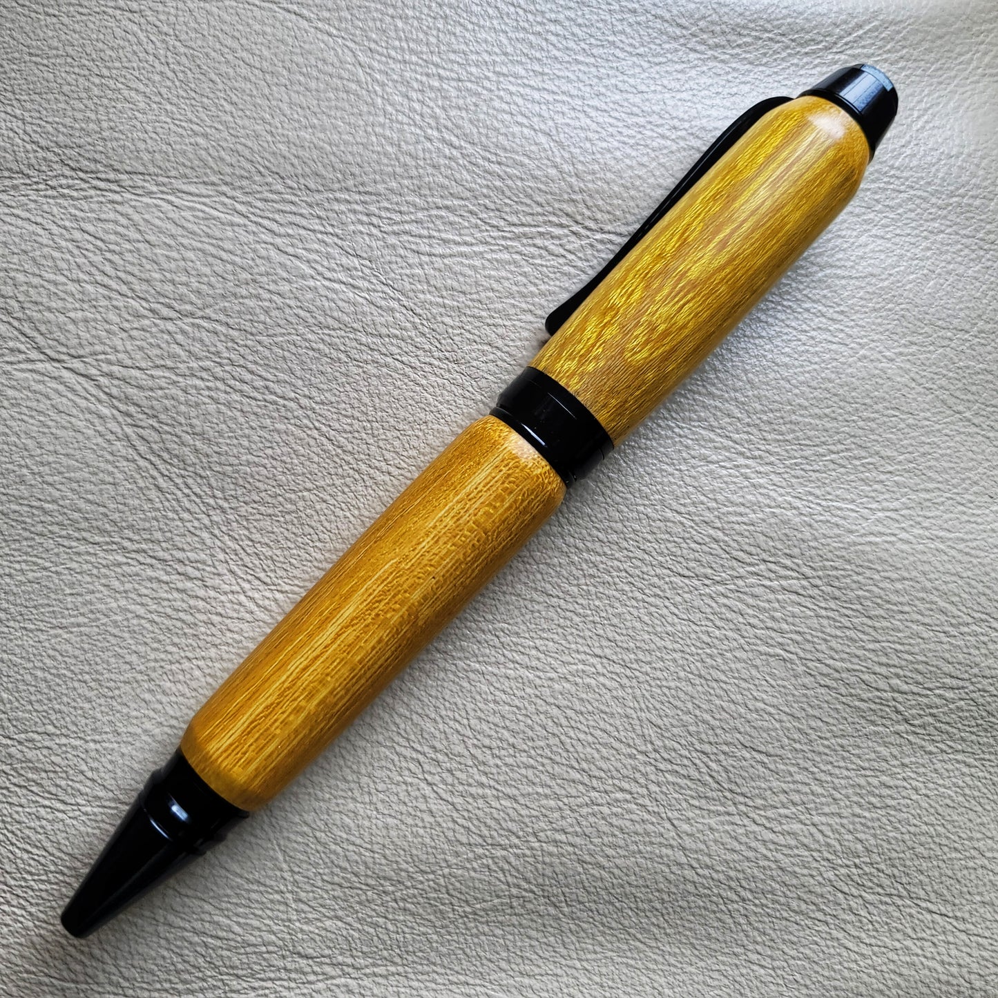 Cigar Twist Pen