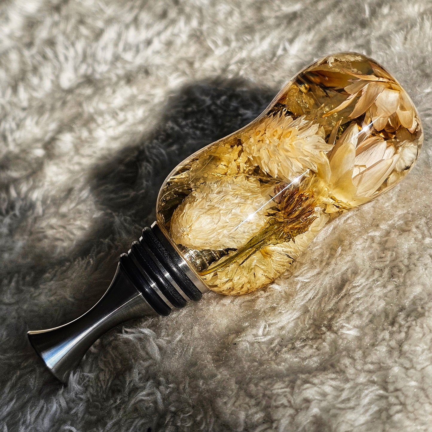 Peanut Shaped White Floral Bottle Stopper