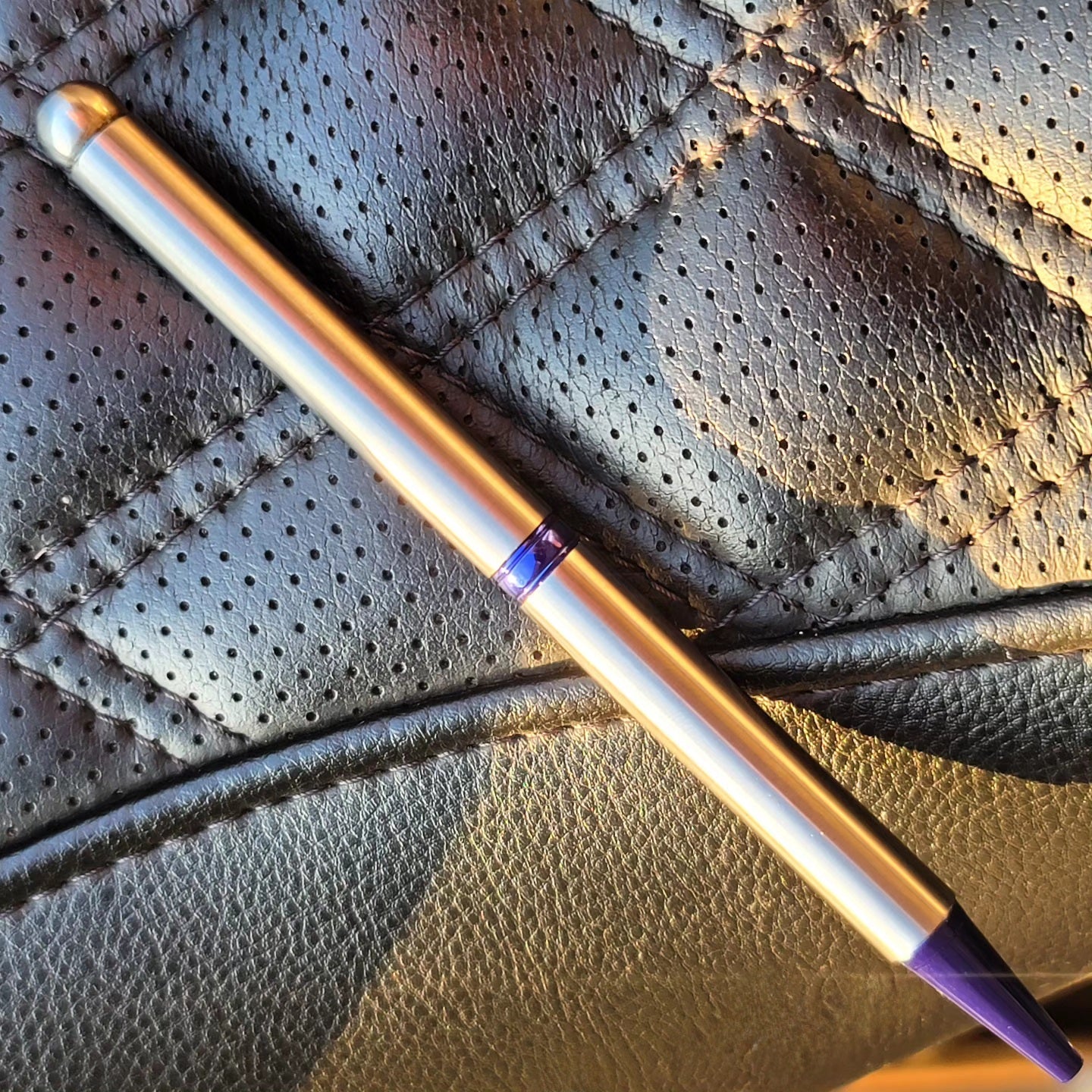 V Twin Pushrod Pen
