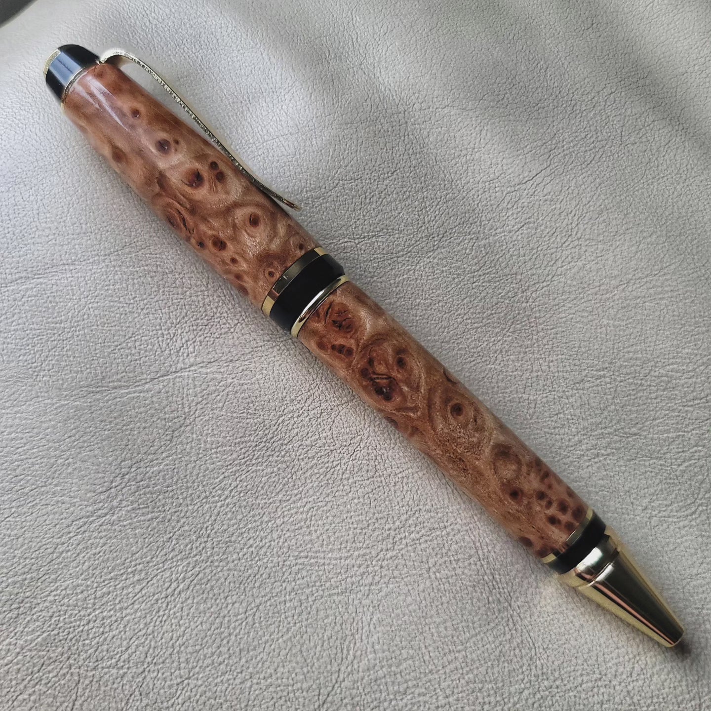Cigar Twist Pen