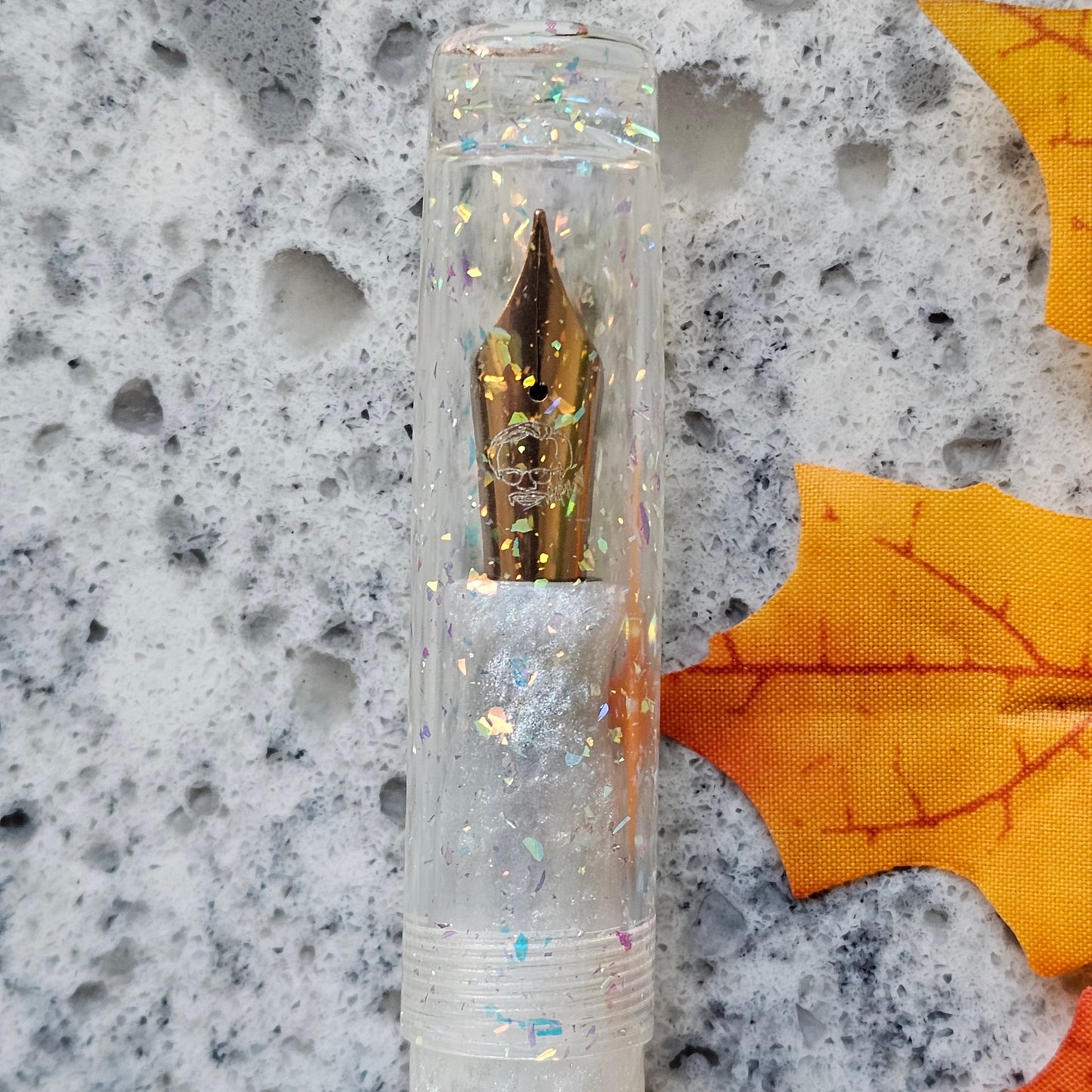 Boo! 2 Floral Finial Fountain Pen