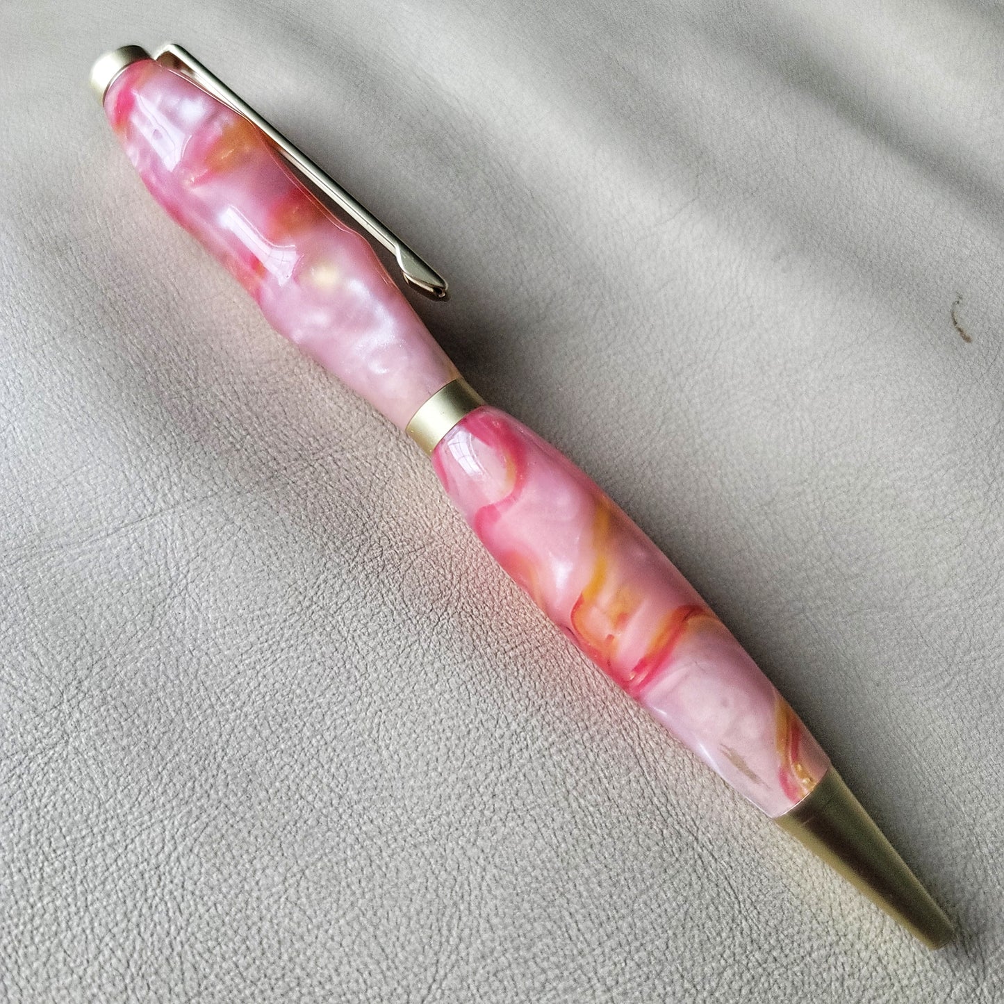 Peaches N Cream - Twist Pen