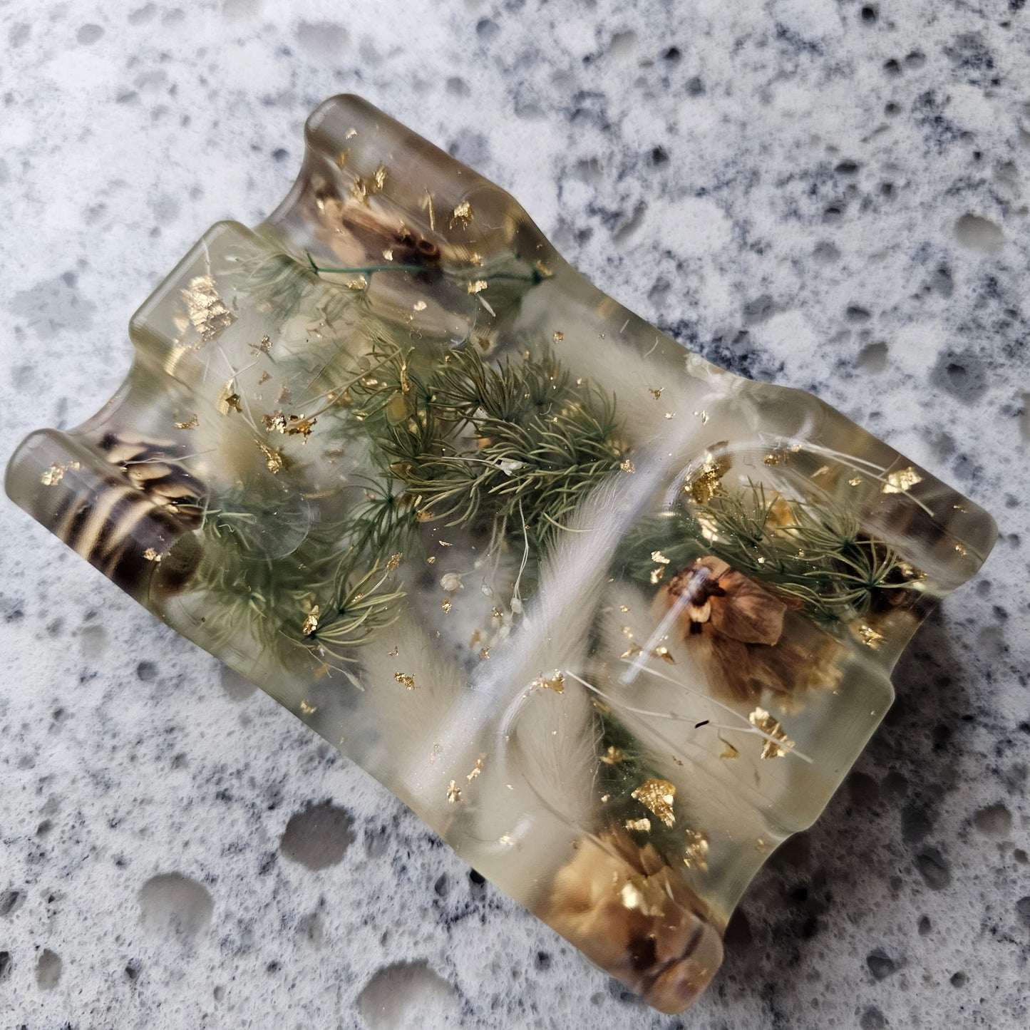 Pinecones and Petals Floral Pen Rest