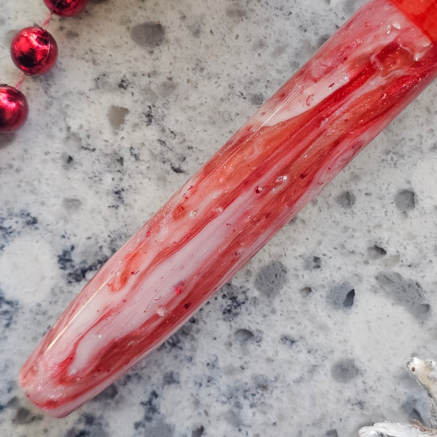 Peppermint/Green Aster Floral Finial Fountain Pen