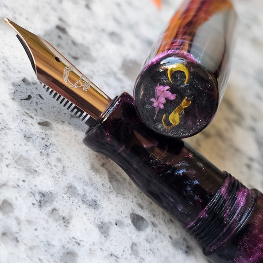 Nocturnal Floral Finial Fountain Pen