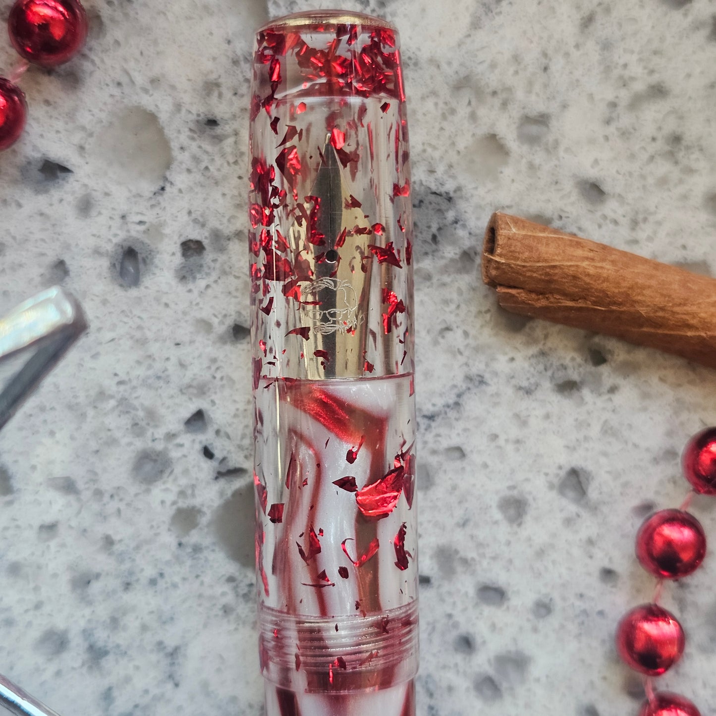 Peppermint/Jungle Snowdrop Floral Finial Fountain Pen