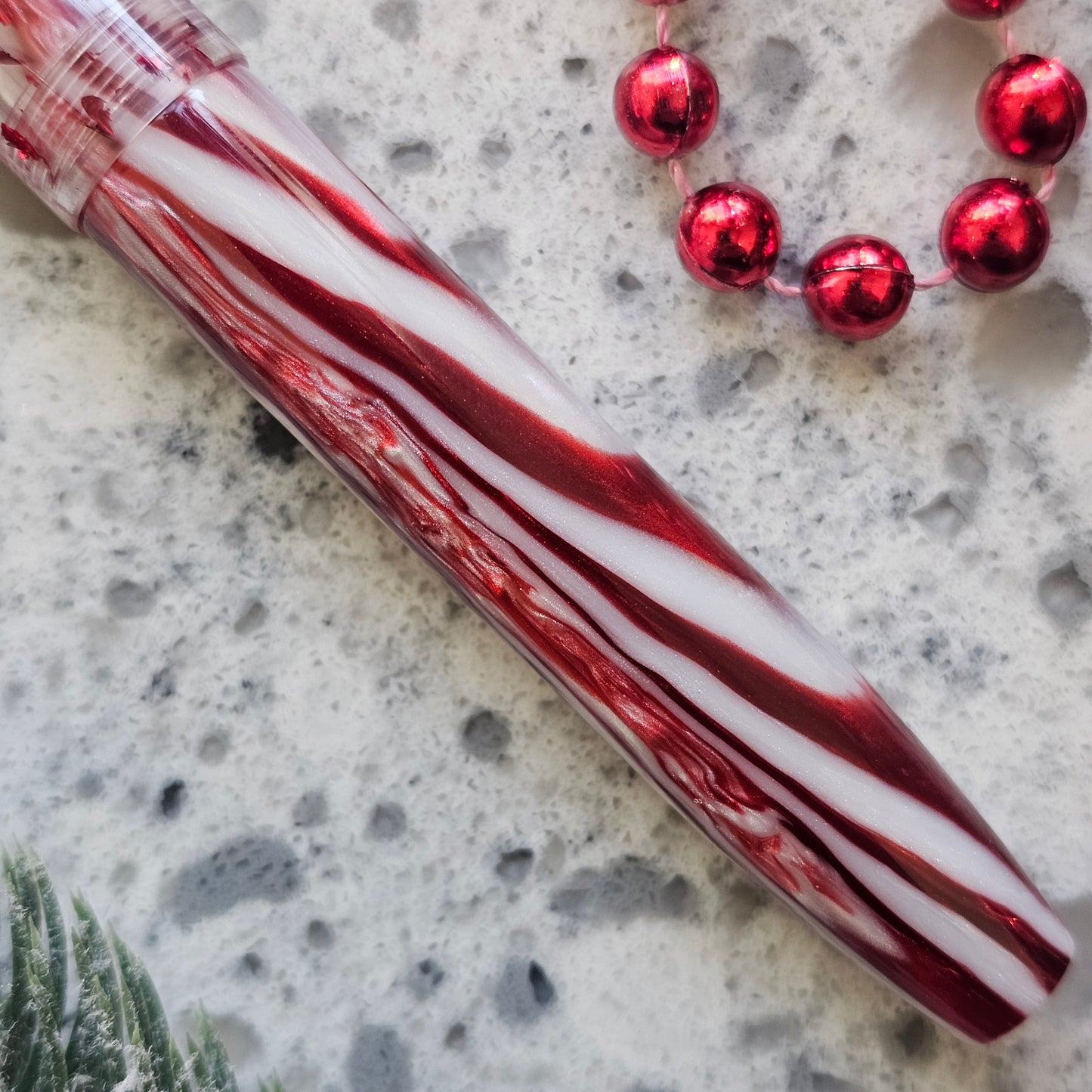 Peppermint/Jungle Snowdrop Floral Finial Fountain Pen