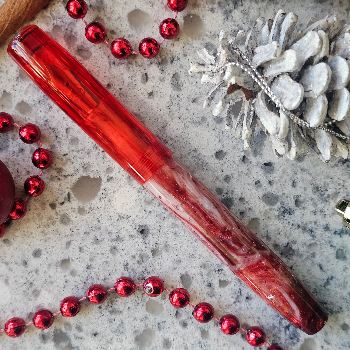 Peppermint/Christmas Tree Floral Finial Fountain Pen