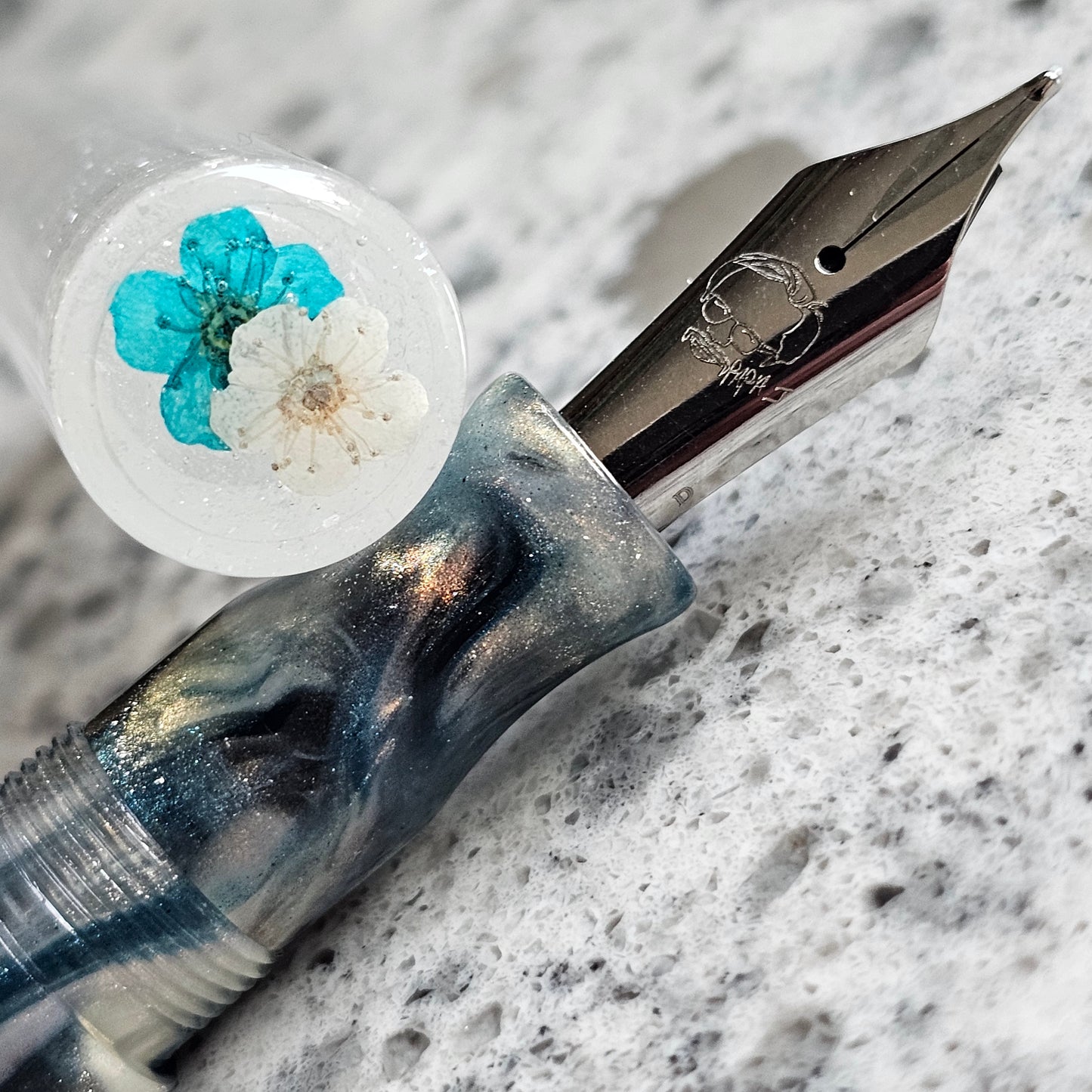 Brooks Rando 2 Floral Finial Fountain Pen